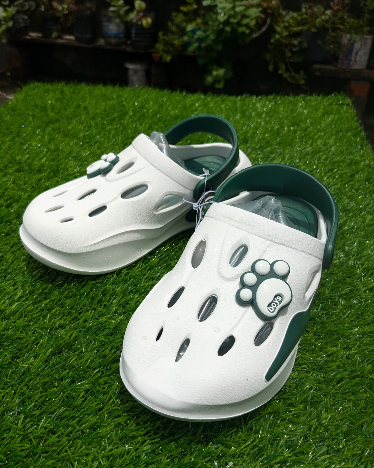 beice Double Sole Clogs green 35/36 size only
