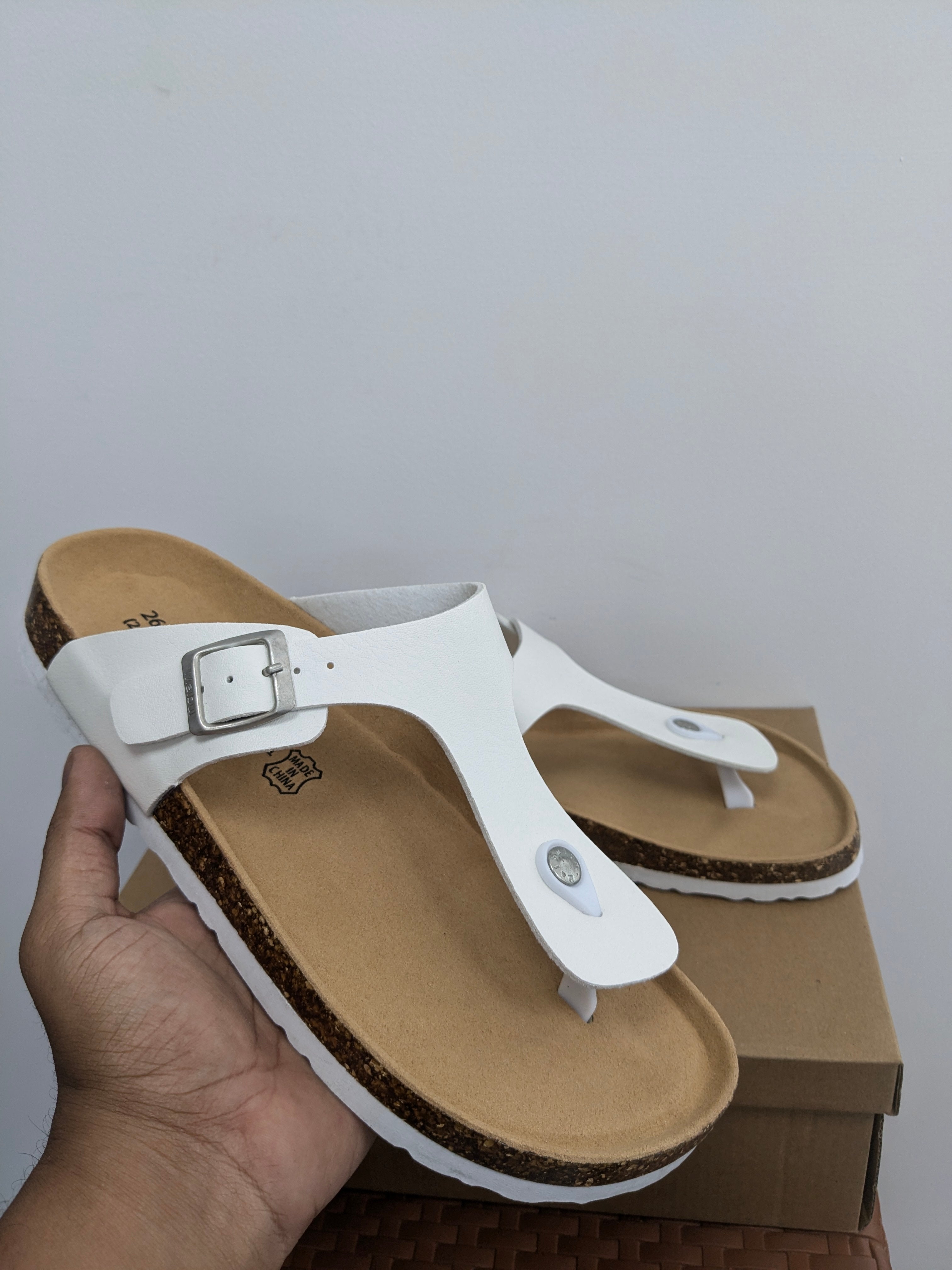 Maibulun | T-Strap White