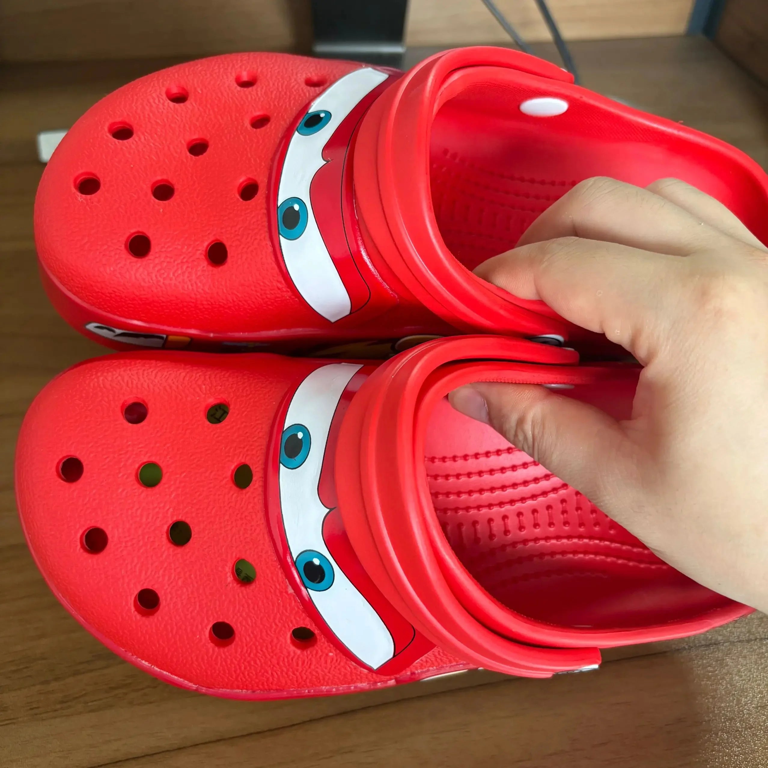 mcQueen Crocs